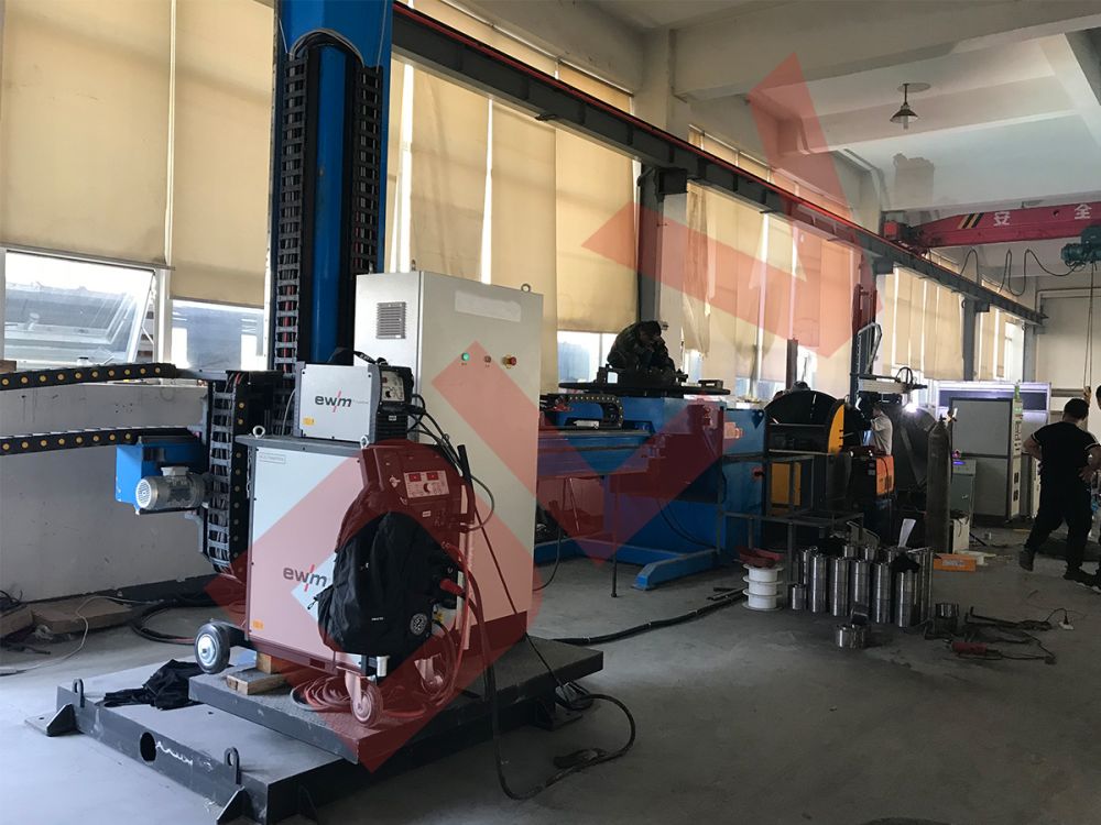 WELDING WORKSHOP (4)hor