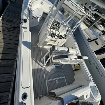 Precision Cut Closed-Cell EVA Deck Pad 2015 Tidewater 220
