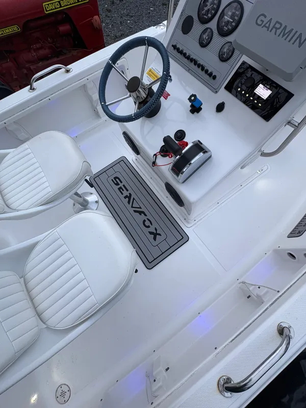 Helm Station Pads