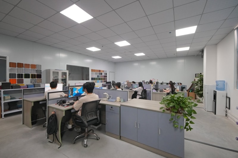Service Team (1)
