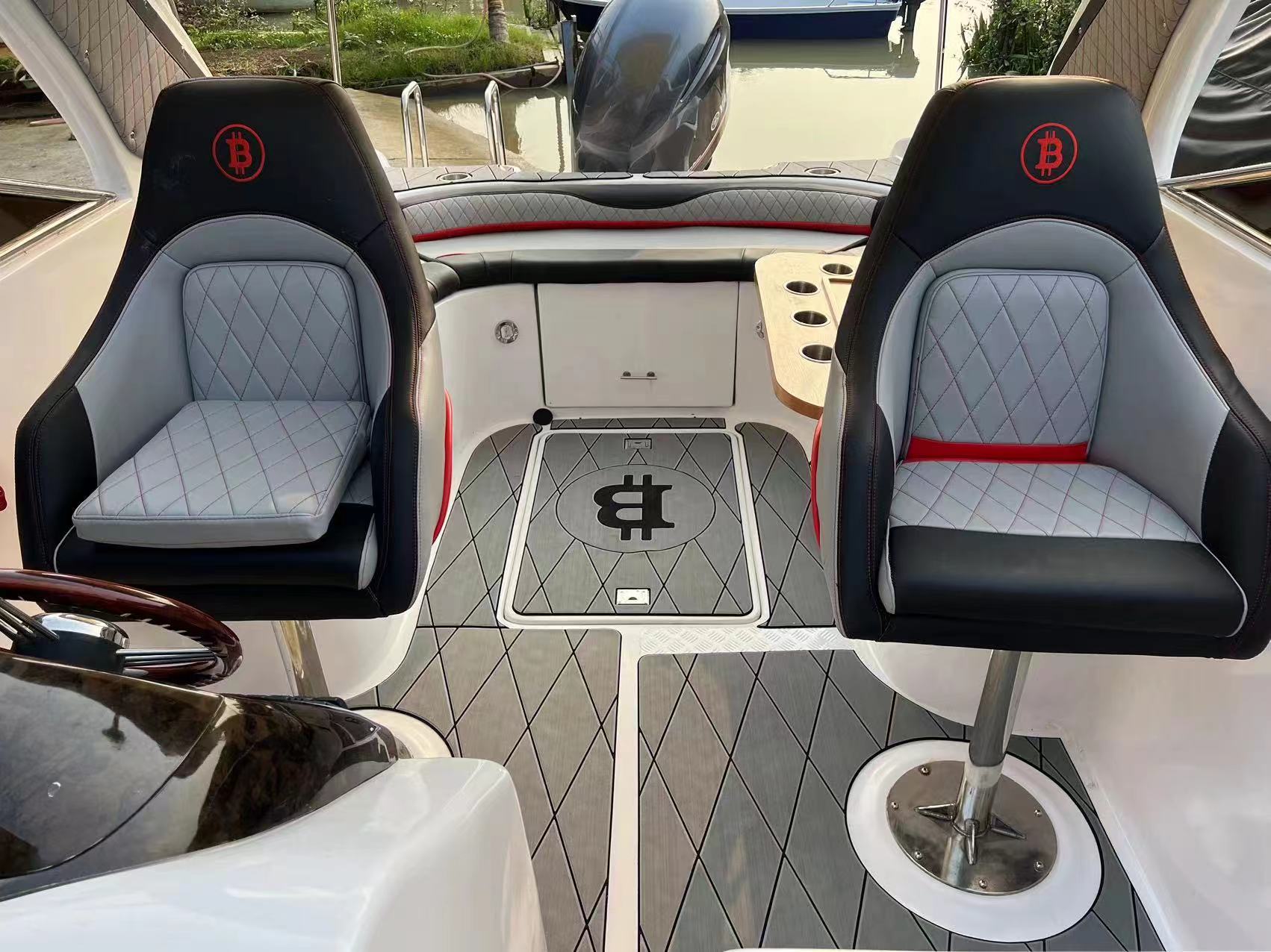 5 Factors That Affect the Service Life of EVA Marine Deck Mats