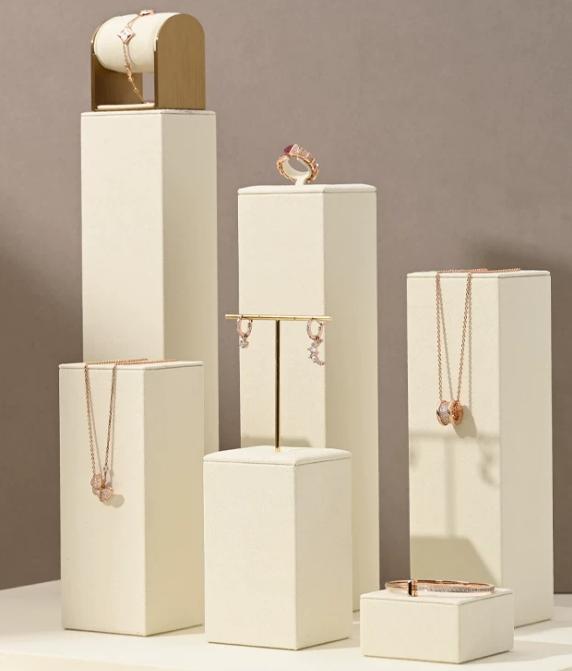 Tabletop Window Jewelry Display Prop For Jewelry Sets Holder (4).jpg