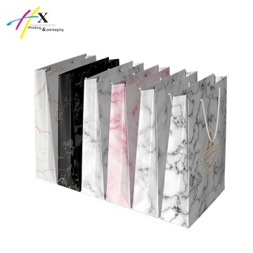 Customized luxury paper shopping bag 