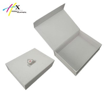 Empty magnetic white paper gift box