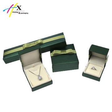 Hot selling plastic set jewelry box 