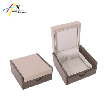 glossy finished wooden jewelry packaging box for necklace