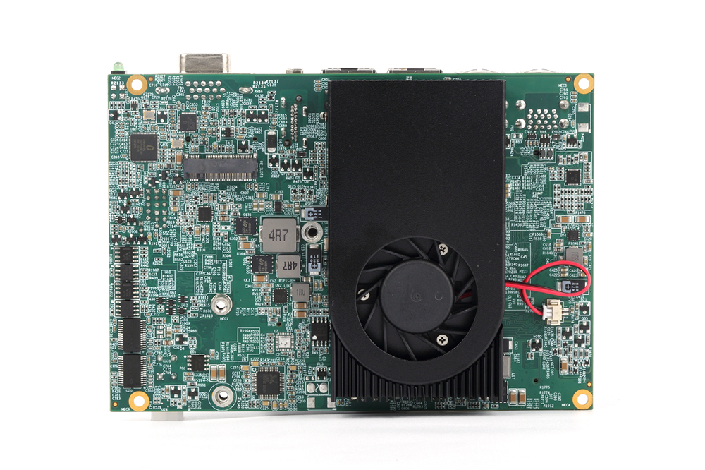 PCM-E351 industrial motherboard 02.jpg