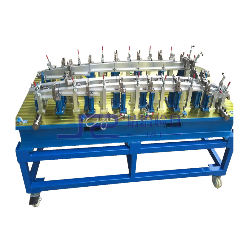 Checking fixture water cut seal strip characteristic line detection