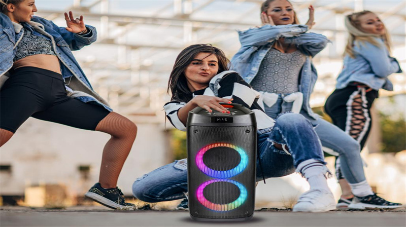 Five Things You Need to Know Before Buying Portable Outdoor Speakers