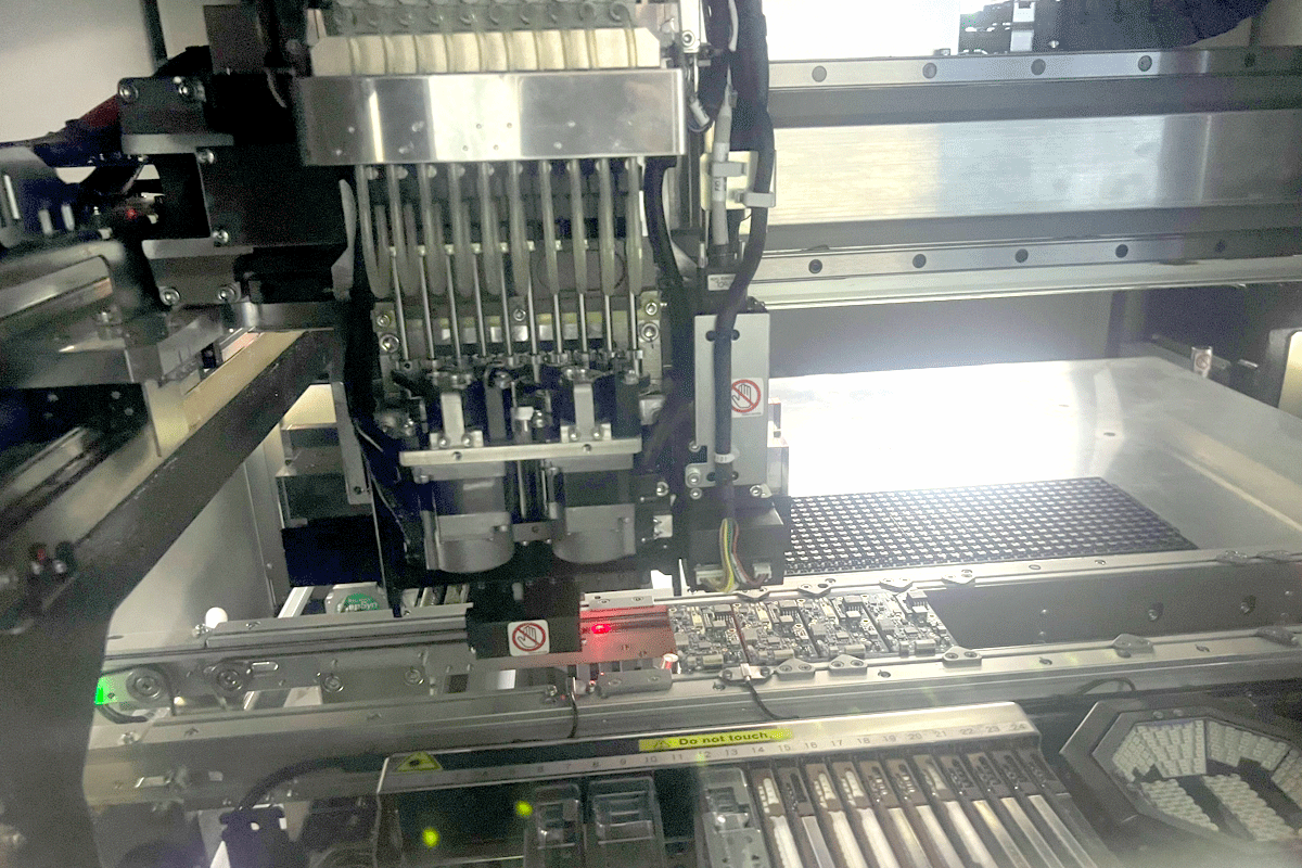 SMT-Process-Component-Placement