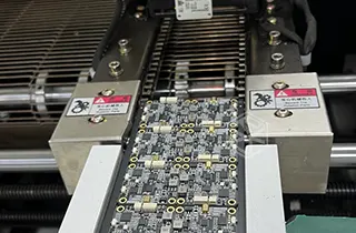 SMT-එකලස් කිරීම සහ නැවත ප්‍රවාහය