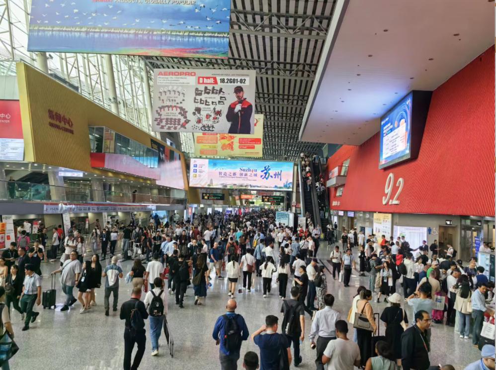 The 135rd Canton Fair came to a successful conclusion, and SMARCAMP once again led the new trend of camping