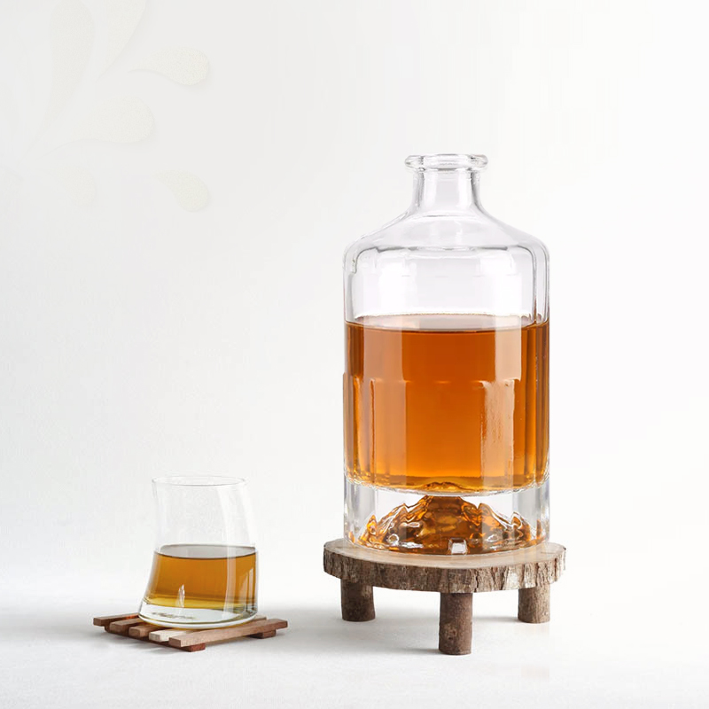 Design Wine Decanter Glass Bottle With Red Volcanic Bump Bottom of Gradient Color 500ml with Glass Cork