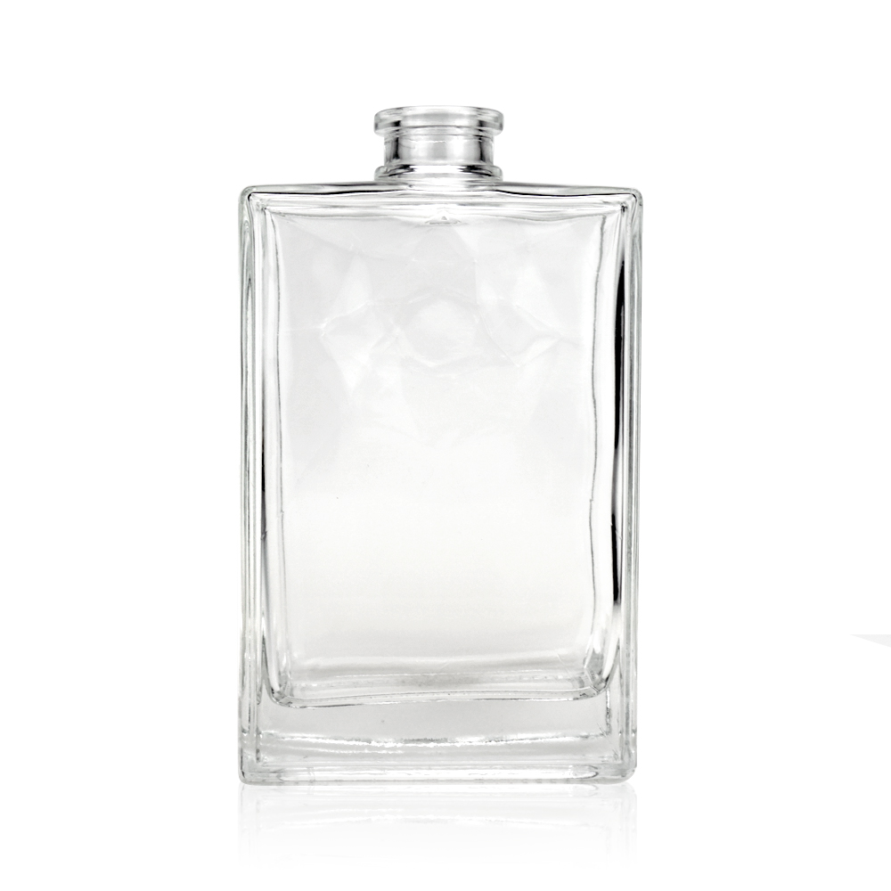 Custom Clear 750ml glass liquor wine Vodka tequila gin bottle Fancy Liquor Glass Bottle with sealed cork lid