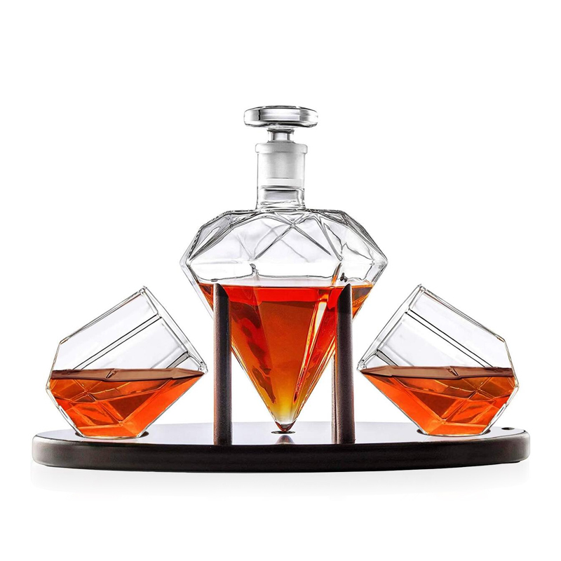 Empty Liquor Whiskey Set Diamond Decanter With Wood Base for Alcohol Rum Wine Whiskey Tequila