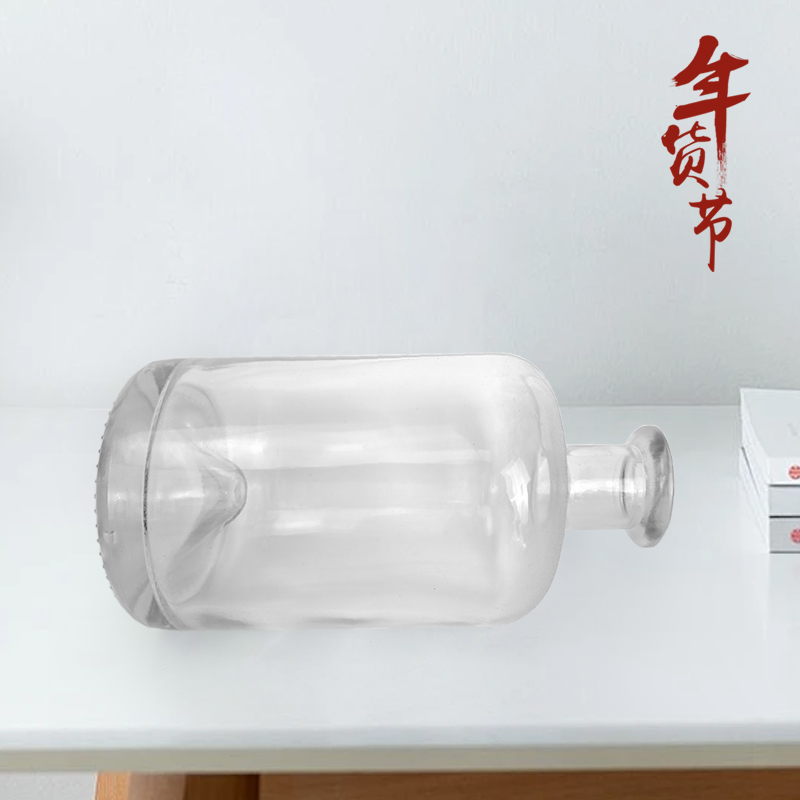 Personalized high performance design 500ml liquor glass bottles with cork lid
