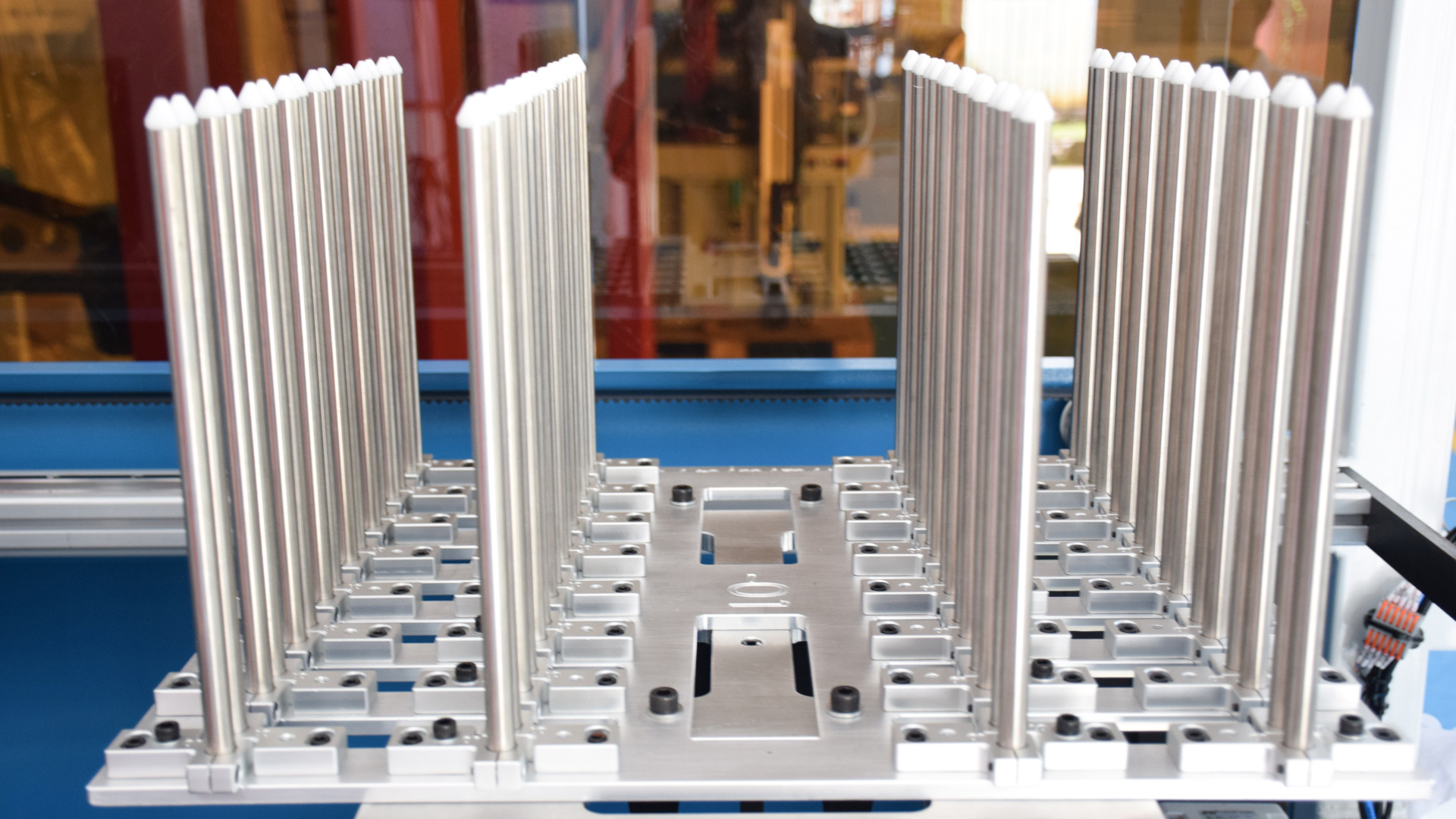 A Stackable Transfer Packaging System for Sauce Cu05.jpg