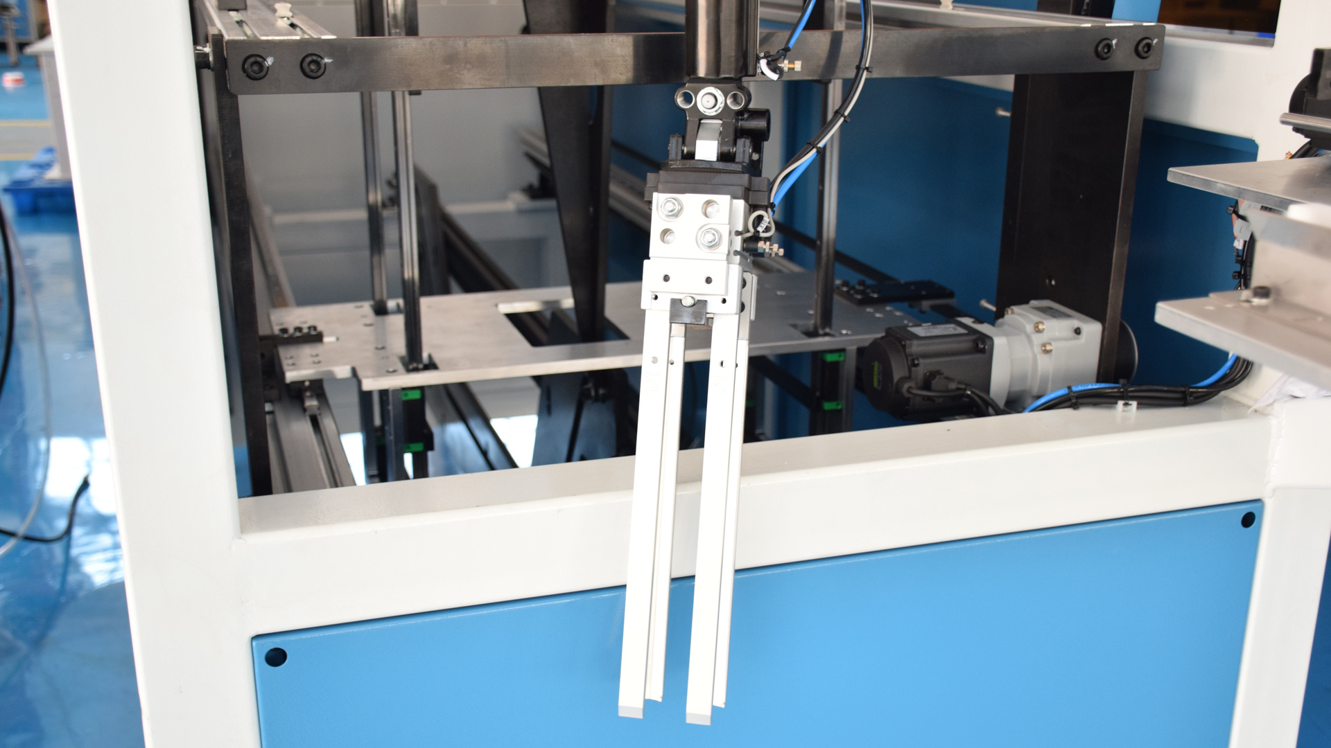 A Stackable Transfer Packaging System for Sauce Cu06.jpg