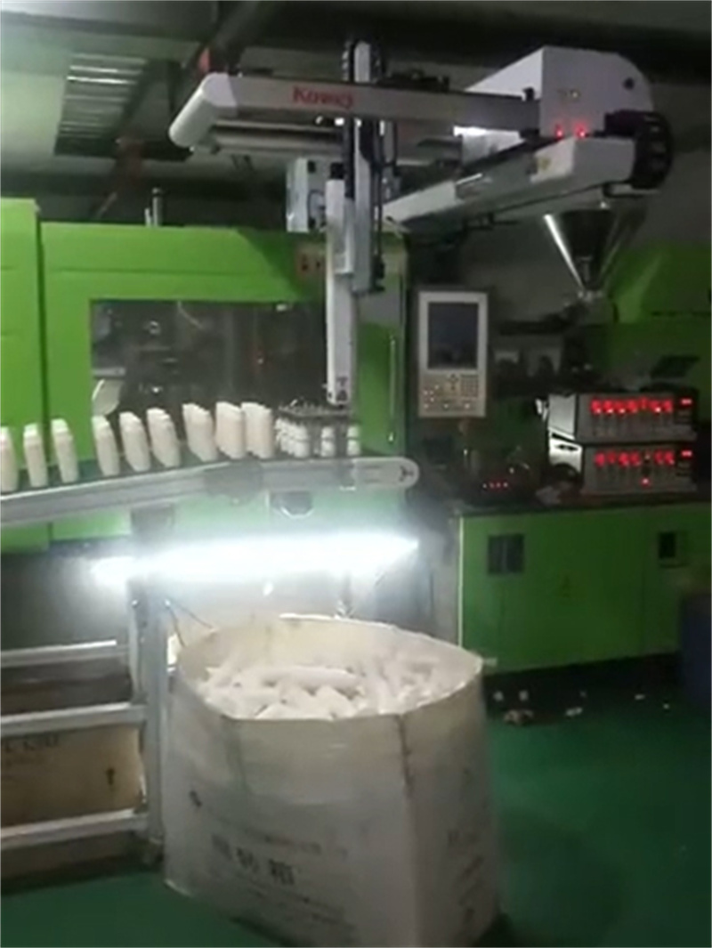 Pace-Saving Robot04