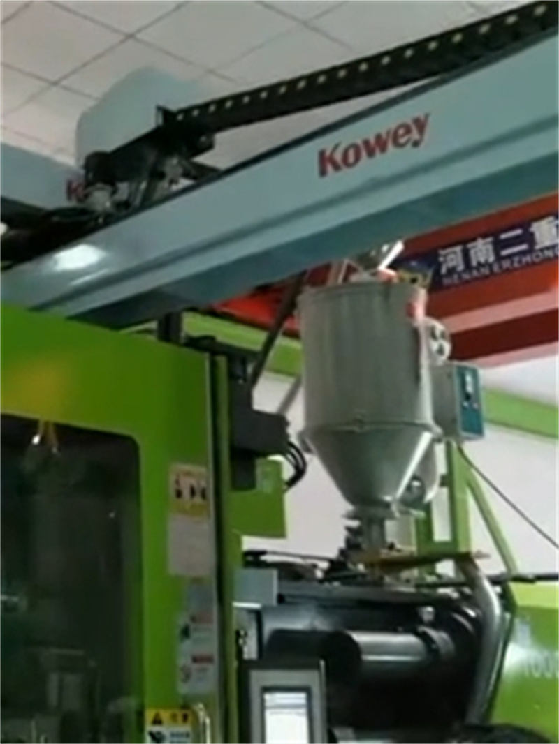 Pace-Saving Robot06