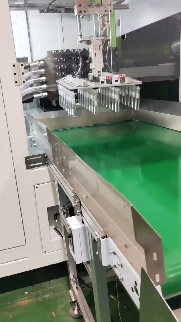Side Entry PET Preform Take out Robot