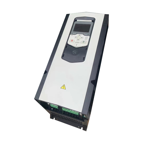 Трехфазный преобразователь частоты 1,1 кВт ABB ACS880-01-03A3-3