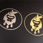 stampa à caldu metallicu