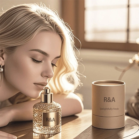 Unpacking perfume cylinder tubes, showcasing elegant and eco-friendly packaging for perfumes.