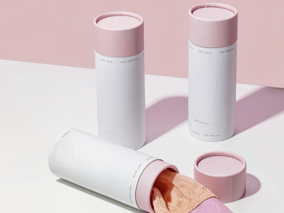Биоразлагаемая цилиндрическая упаковка для средств по уходу за кожей.