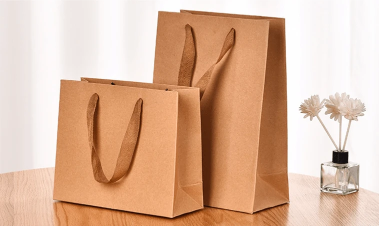 Kraft paper bags for custom shopping bags, offering eco-friendly options and high durability.