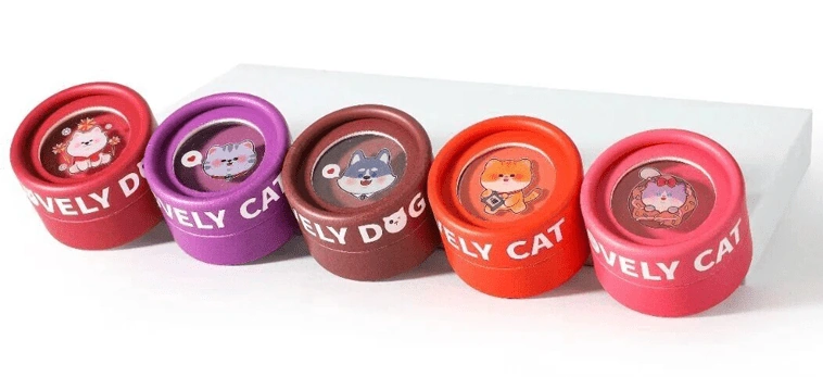 Sustainable and eco-friendly packaging for blush products, perfect for makeup brands looking to go green.