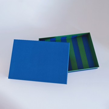 Scatola di carta di alta qualità di varie dimensioni con design di stampa personalizzati