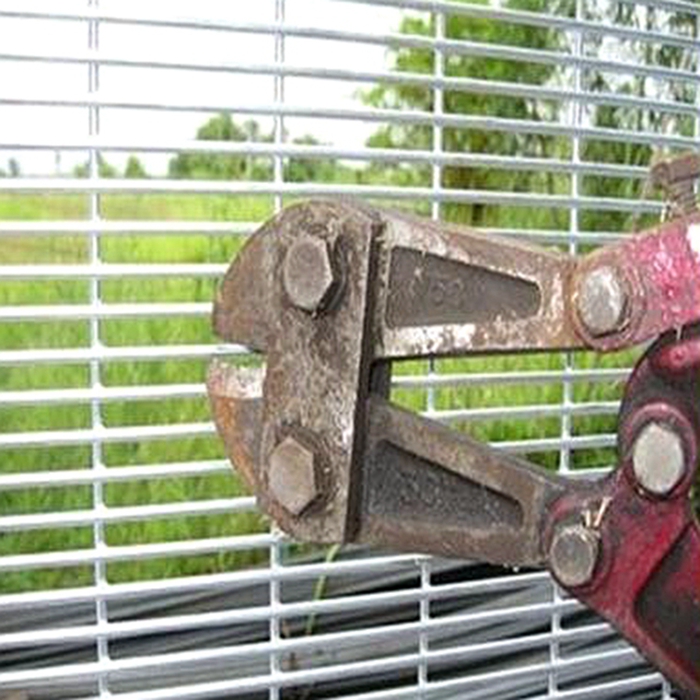 358 fence (6)owl