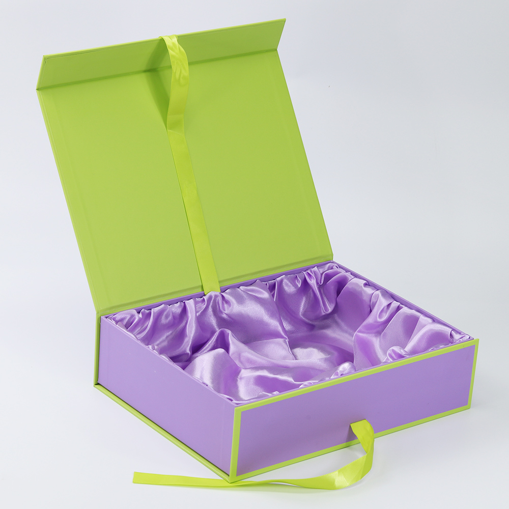 Luxury Purple Rigid Gift Paper Box For Clothing Packaging