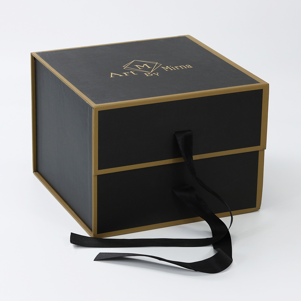 Custom Magnetic Gift Paper Box With PVC Window