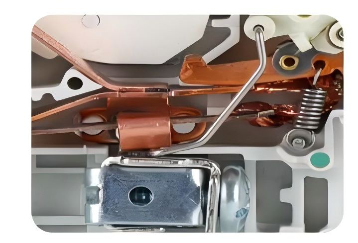 BYCM1L-125L सीरीज़ मोल्डेड केस सर्किट ब्रेकर