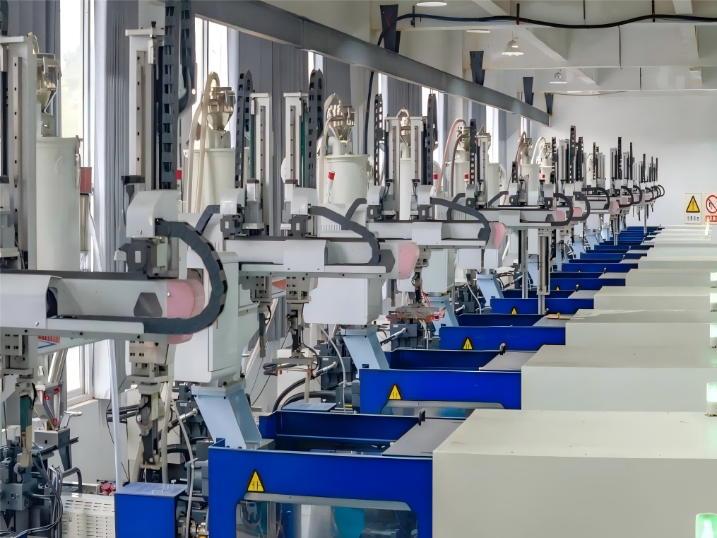 कारखाने में JKW5C श्रृंखला प्रतिक्रियाशील शक्ति स्वचालित मुआवजा नियंत्रक