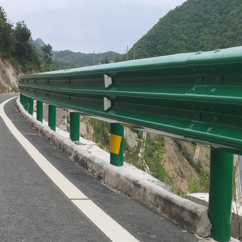 High Strength Q235 Q345 Steel Roadway Hot Dipped Galvanized Highway traffic barriers