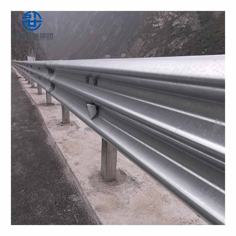 AASHTO M180 Galvanized Thrie Beam Crash Barrier