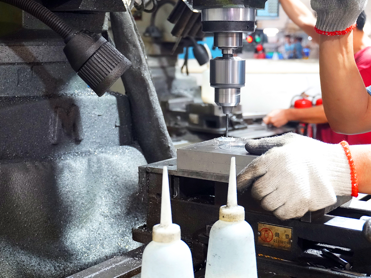 How to Choose the Right Custom Medal Manufacturer – A Definitive Guide for 2026