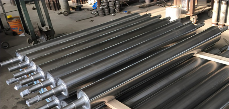 Wear resistant rollers03umn